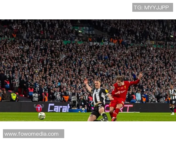 纽卡斯尔与水晶宫激战在即谁能在英超赛场上笑到最后